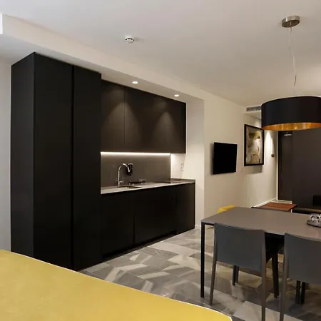 Hotel apartamentowy Feten 4*